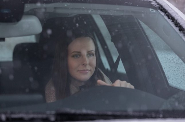 Жените не трябва да карат кола през зимата
